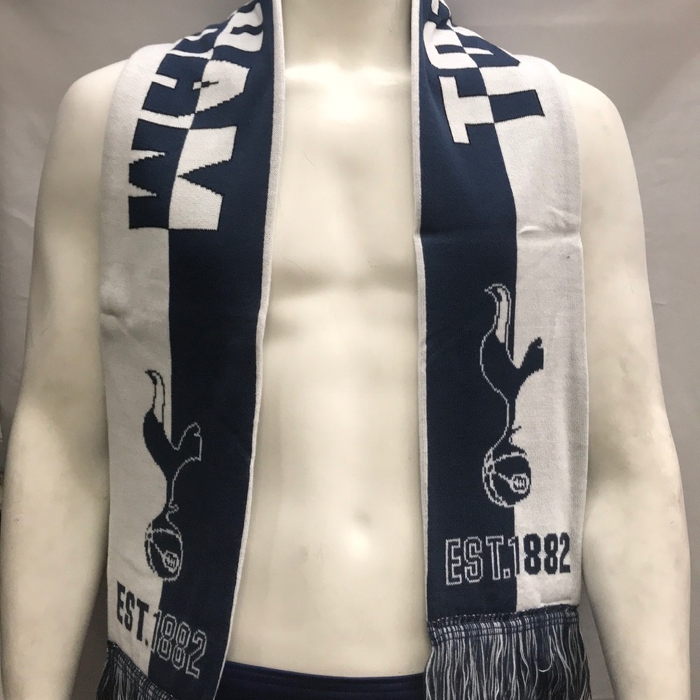 Tottenham Scarf - Picture 3 of 3